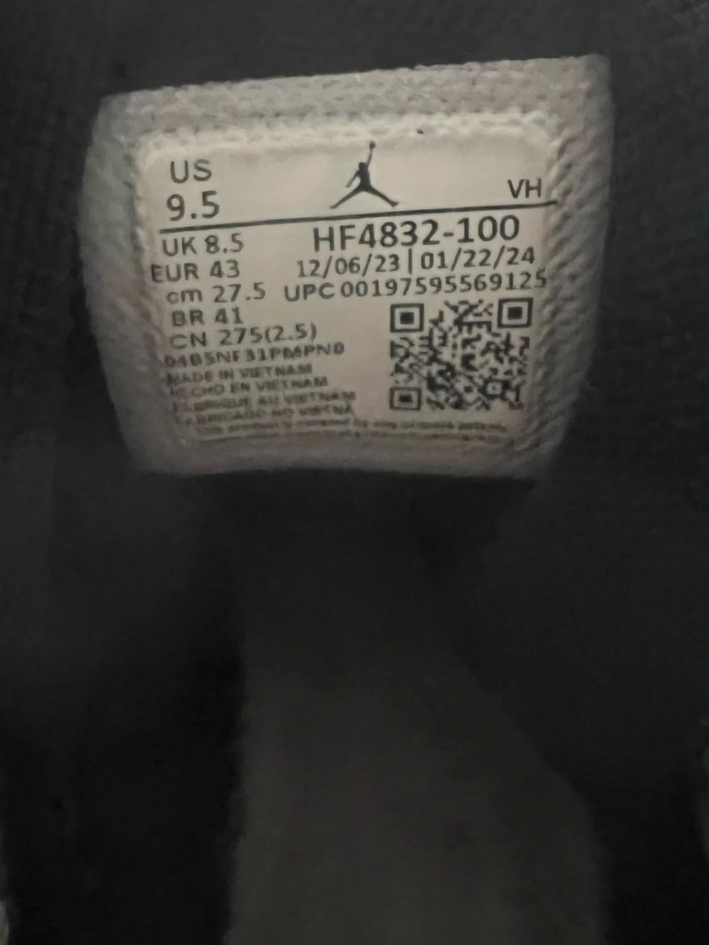 Jordan  Mens Black and White High-Top Basketball Sneakers